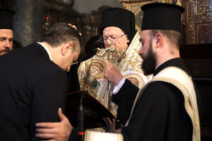 Σε Άρχοντα του Οικουμενικού Πατριαρχείου αναγορεύτηκε ο Απόστολος Τζιτζικώστας Σε Άρχοντα του Οικουμενικού Πατριαρχείου αναγορεύτηκε ο Απόστολος Τζιτζικώστας