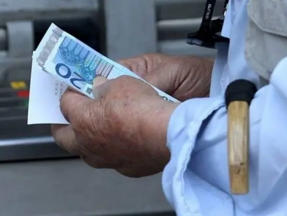 6e8bfa9b-276ee831-pliromes-lefta-epidomata-syntaxeis