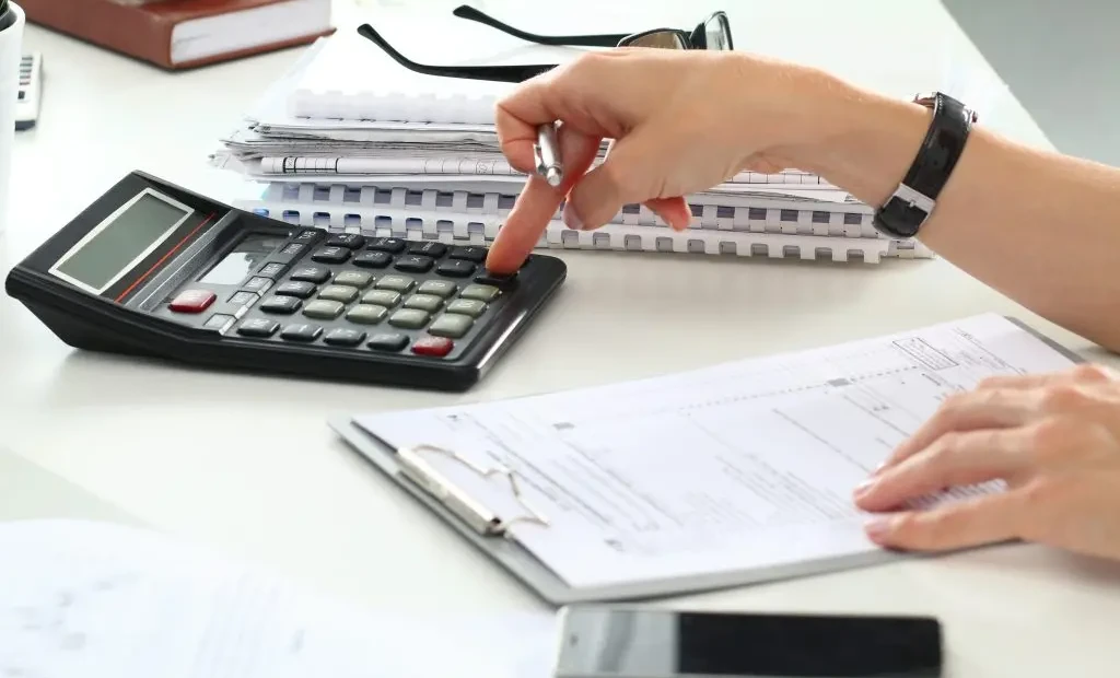 forologikes-diloseis-1024x683