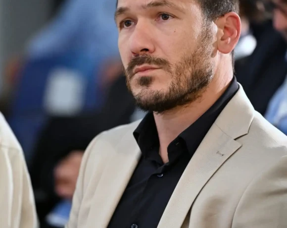 Λειβαδιώτης 2222