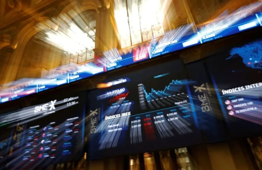 2025-04-07T125543Z_822121616_RC20TDAF2FZ5_RTRMADP_5_GLOBAL-MARKETS-EUROPE-STOCKS-1200x800-1200x800