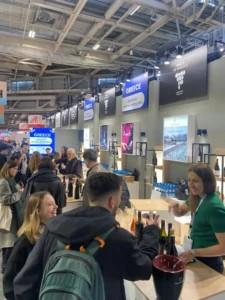 260309 Δυναμική συμμετοχή της Περιφέρειας Κεντρικής Μακεδονίας στην έκθεση Wine Paris φωτό 2 (1)