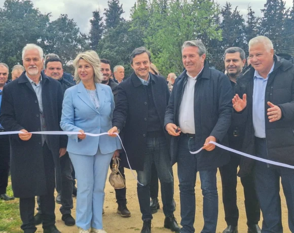 IMG-2d546afd06f7f8694a3b680ff33f5020-V