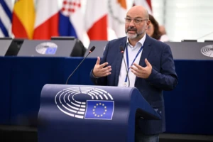 sakis arnaoutoglou olomeleia 2026